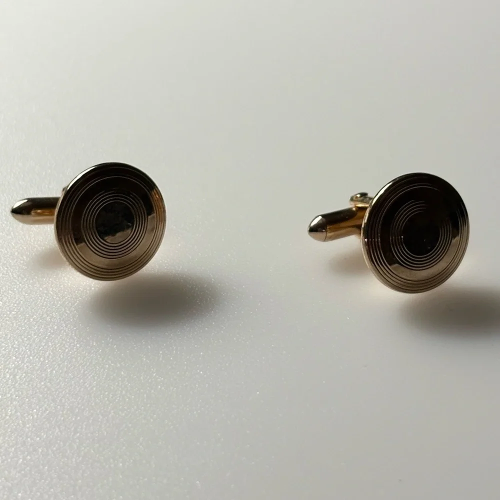 Vintage Estate Cufflinks Cuff links SWANK Men Round Gold Tone